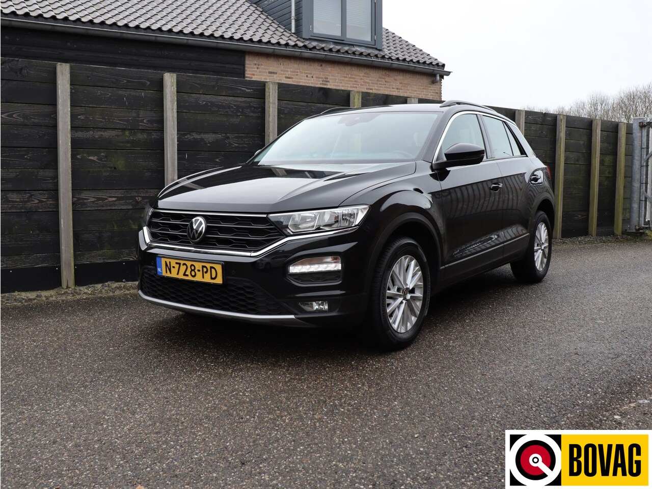 Volkswagen T-Roc - 1.0 TSI Style NL-auto - AutoWereld.nl