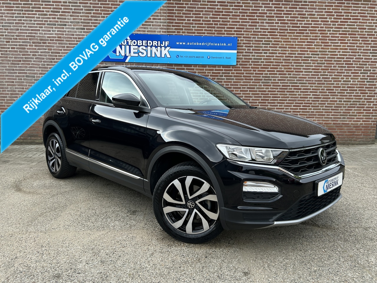 Volkswagen T-Roc - 1.5 TSI ACTIVE PDC/ACC/Carplay/Blindspot - AutoWereld.nl