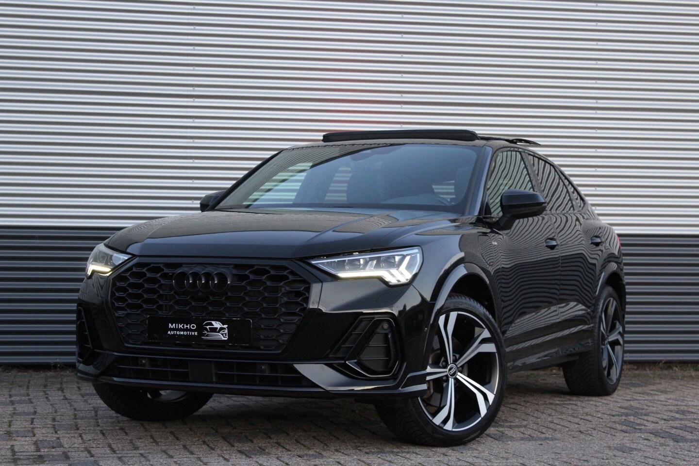 Audi Q3 Sportback - 45 TFSIe | 3x S-Line | Panoramadak | Sfeerverlichting | 360 Camera | Lane assist | Adaptiv - AutoWereld.nl