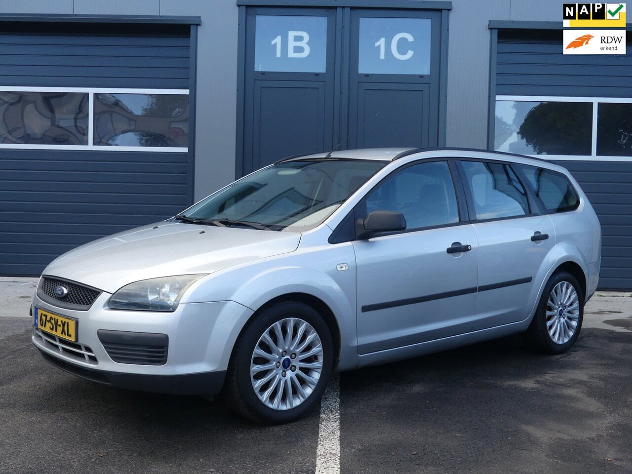 Ford Focus Wagon - 1.6-16V Champion Airco Cruise Control Lmv Distr. v.v. NAP Prijspakker - AutoWereld.nl