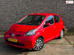 Toyota Aygo - 1.0-12V + Elec ramen