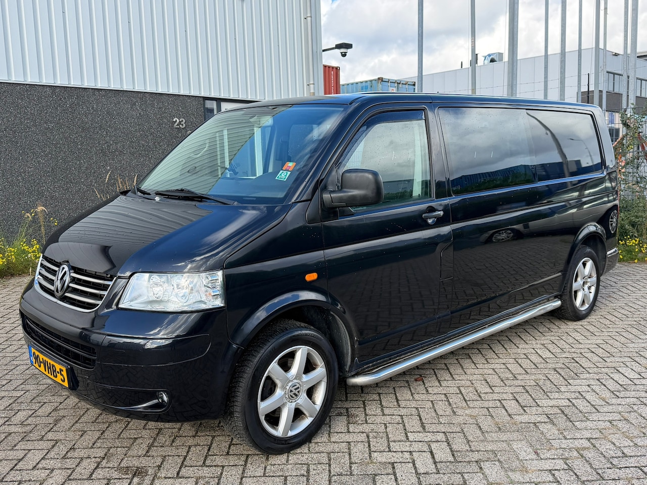 Volkswagen Transporter - 2.5 TDI 340 Trendline DC AUTOMAAT 2007 AIRCO - AutoWereld.nl