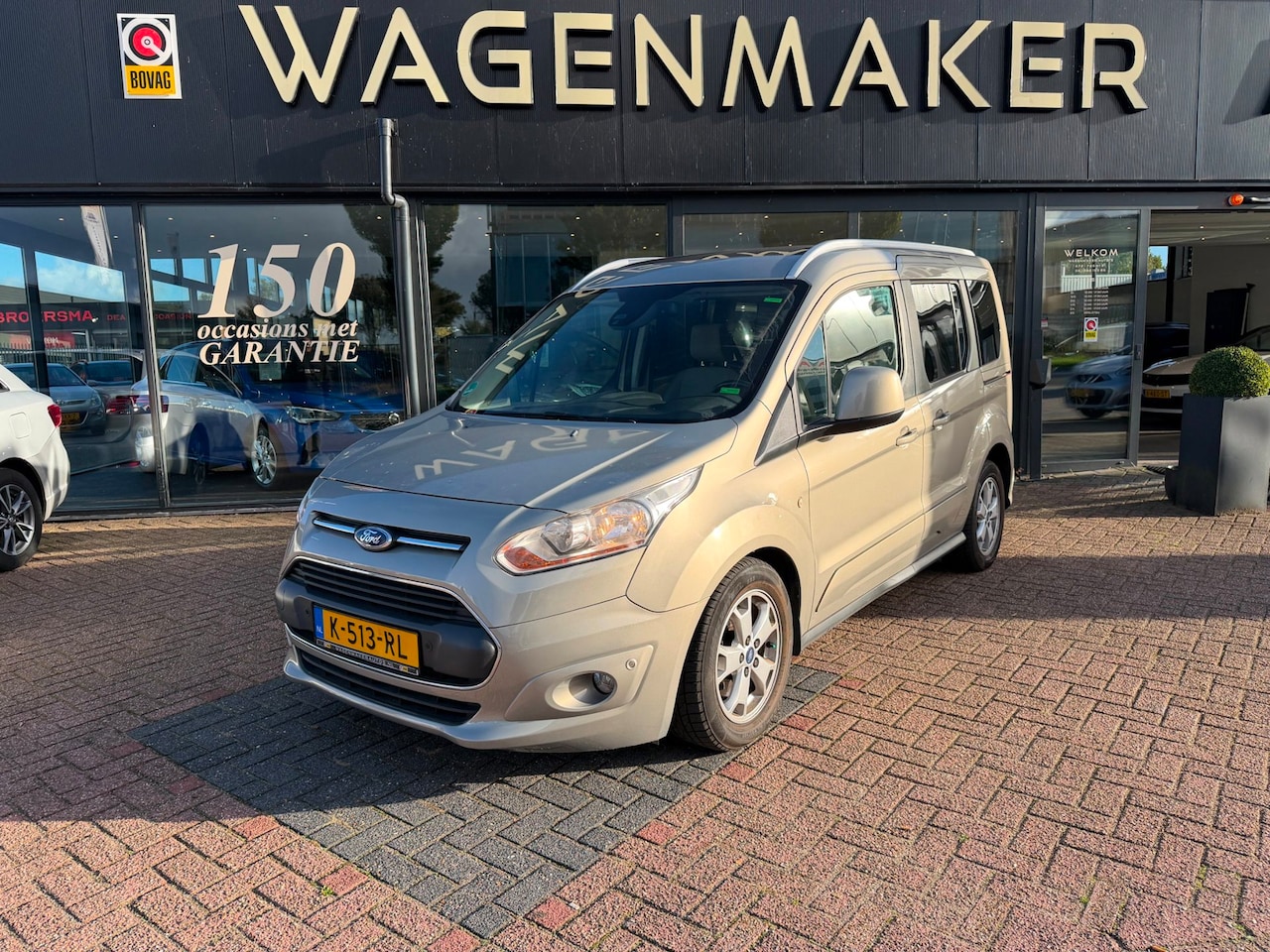 Ford Tourneo Connect Compact - 1.0 Trend Edition Cruise|Trekhaak - AutoWereld.nl
