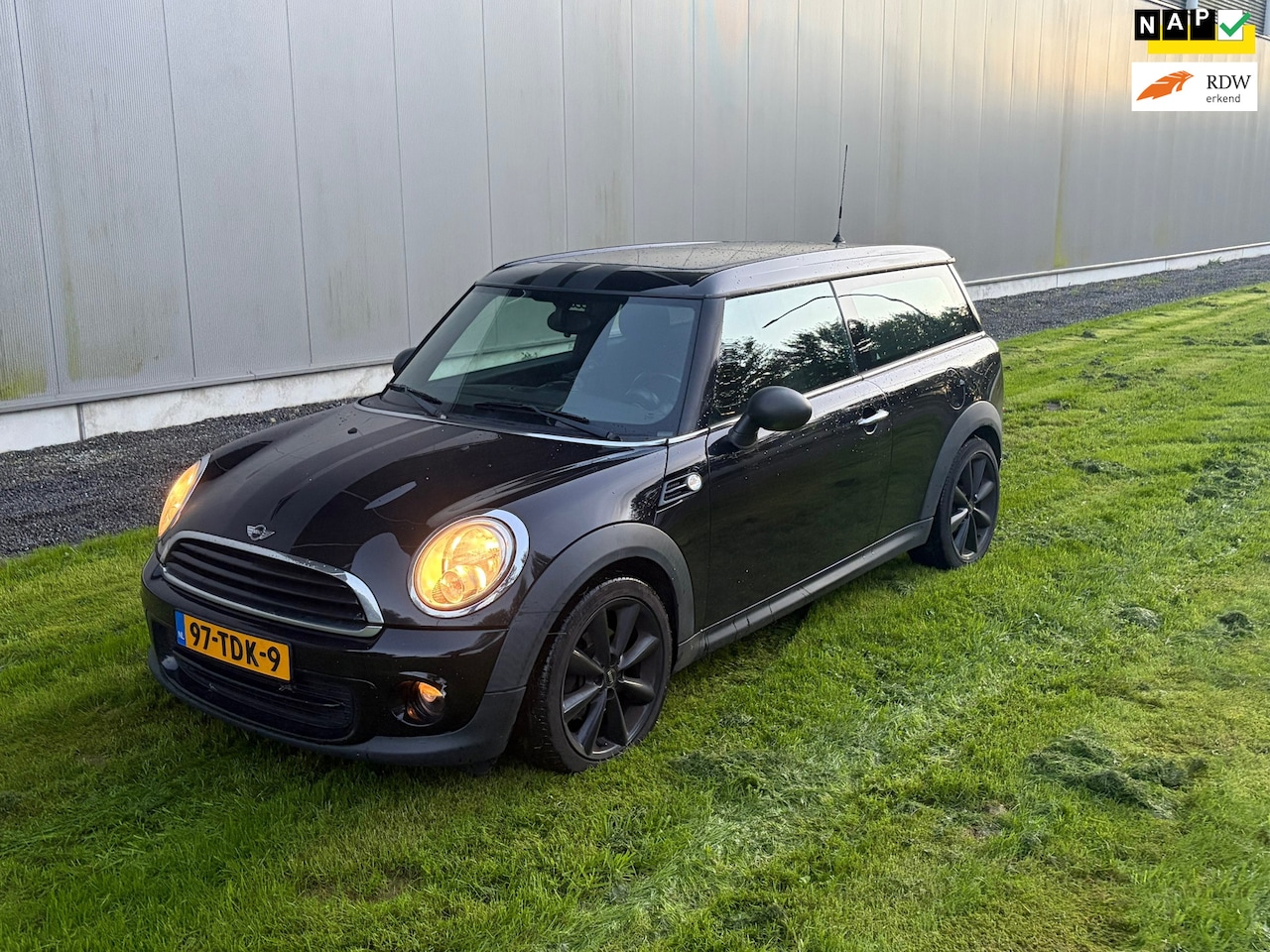 MINI Clubman - 1.6 Business Line|Elek Pakket|Dak|Apk| - AutoWereld.nl