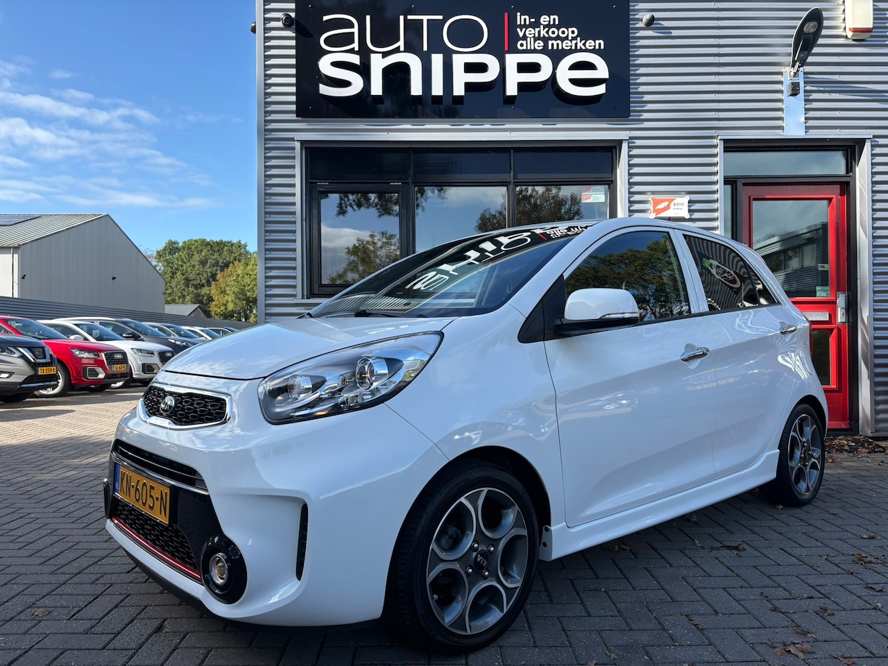 Kia Picanto - 1.2 CVVT SportsLine Navigator -4 CILINDER-STOEL + STUURVERWARMING-KEYLESS-NAVI-CAMERA-CRUI - AutoWereld.nl