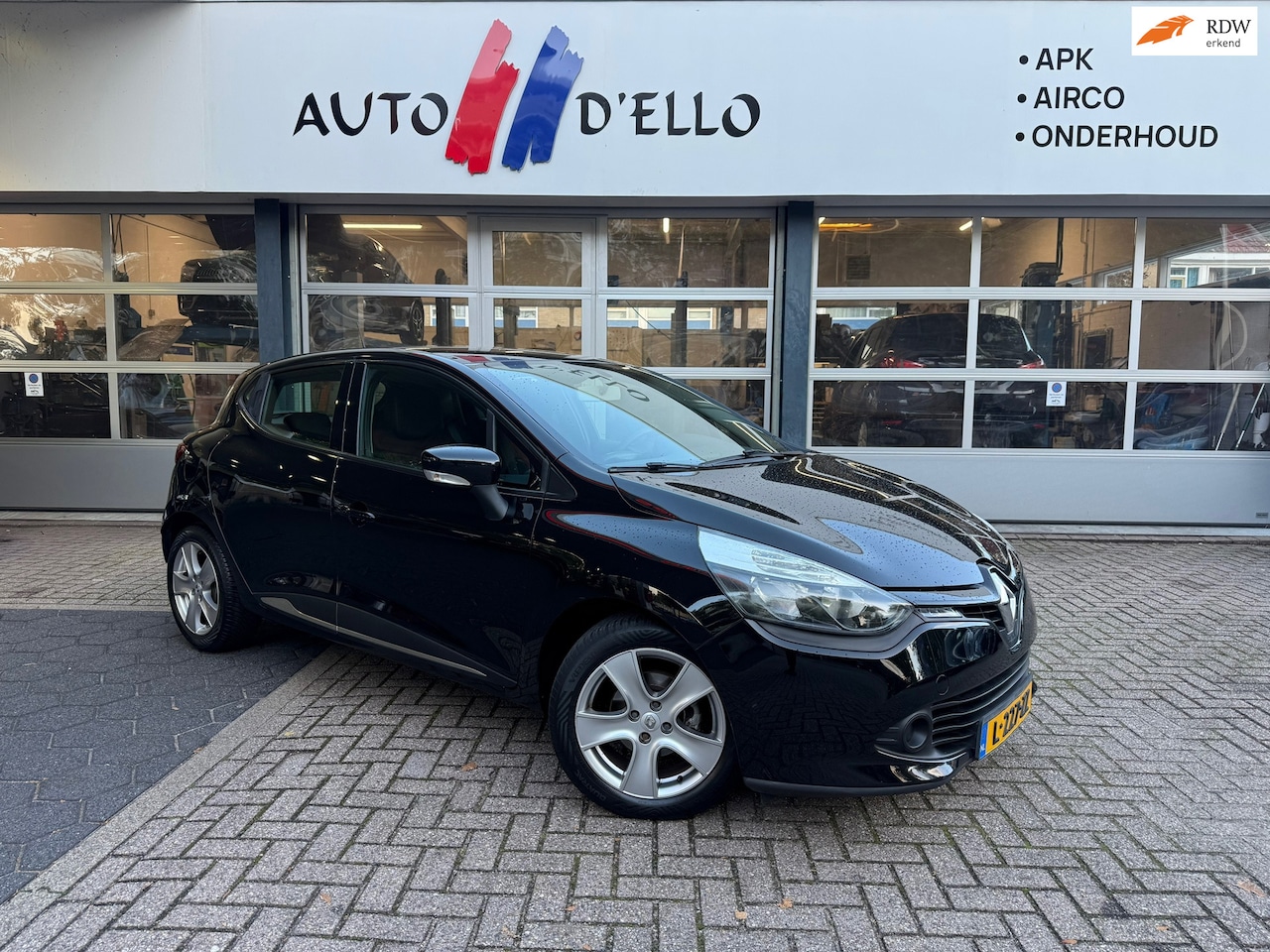 Renault Clio - 1.2 Night & Day AIRCO NAVI CRUISE - AutoWereld.nl