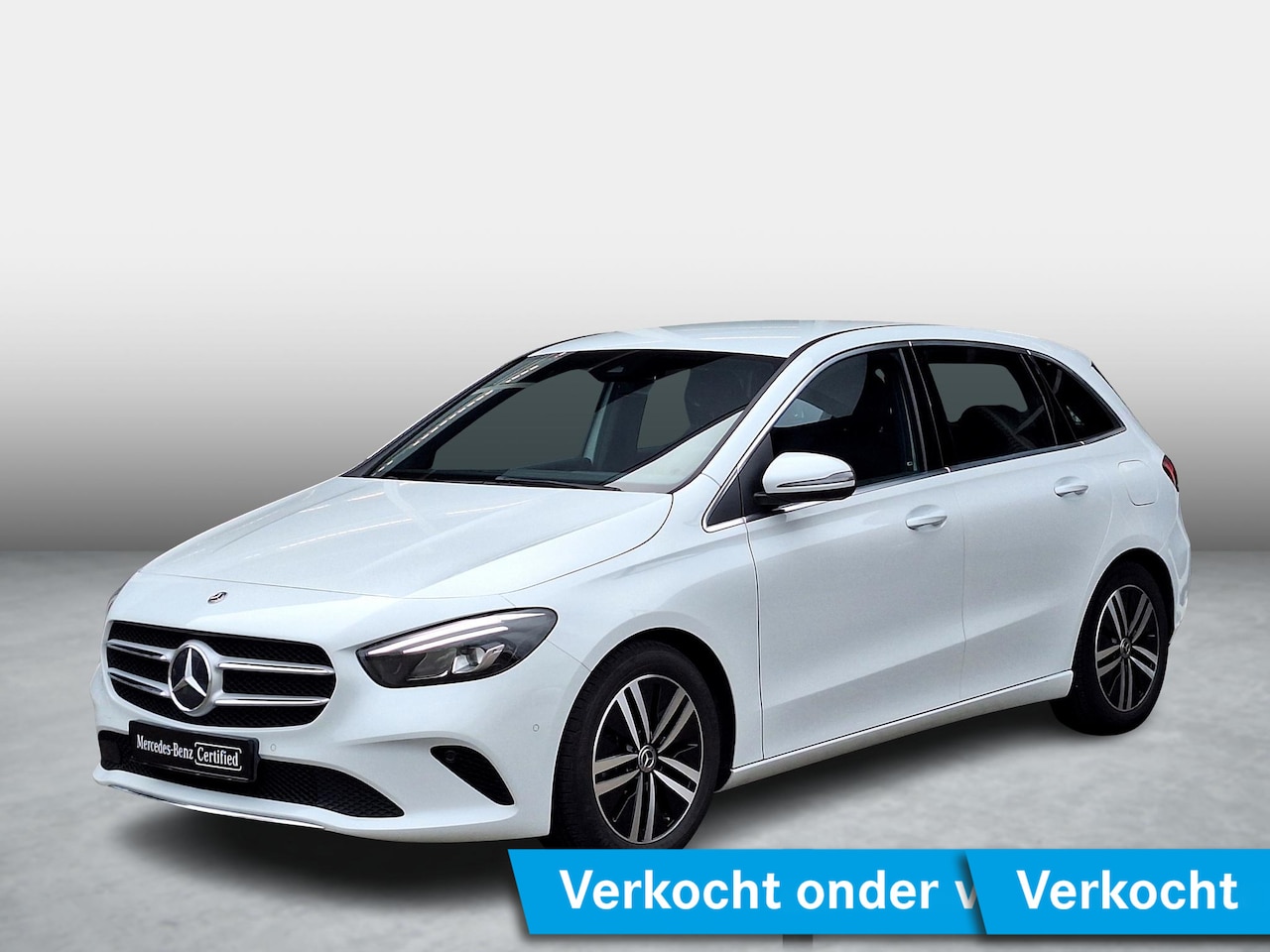 Mercedes-Benz B-klasse - 200 Luxury Line | Trekhaak | Achteruitrijcamera | Stoelverwarming | Spoorassistent | LED v - AutoWereld.nl