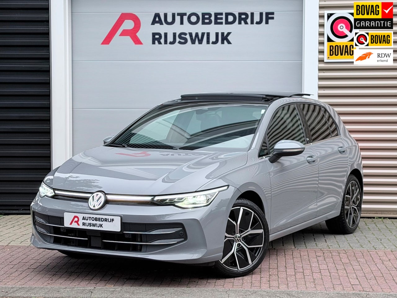 Volkswagen Golf - 1.5 eTSI Pano/Memory/Matrix/HuD - AutoWereld.nl