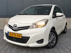 Toyota Yaris - 1.0 VVT-i Aspiration | Bluetooth | Trekhaak | 5 deurs | NAP | ISO fix