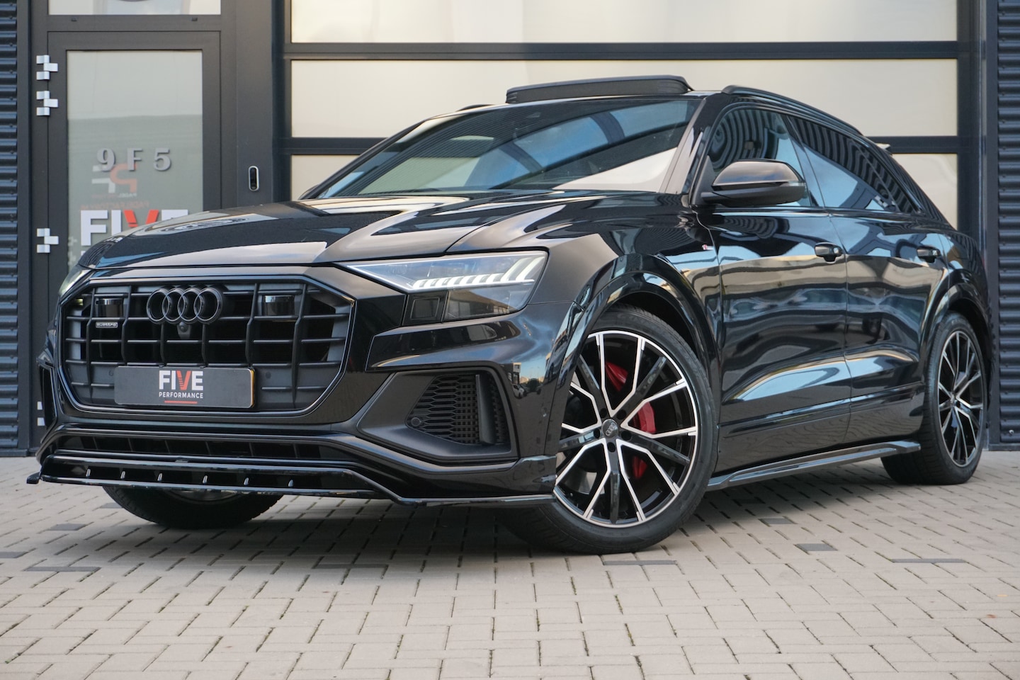 Audi Q8 - 60 TFSI e quattro Pro Line S Competition Luchtvering / Pano / Trekhaak / Matrix - AutoWereld.nl