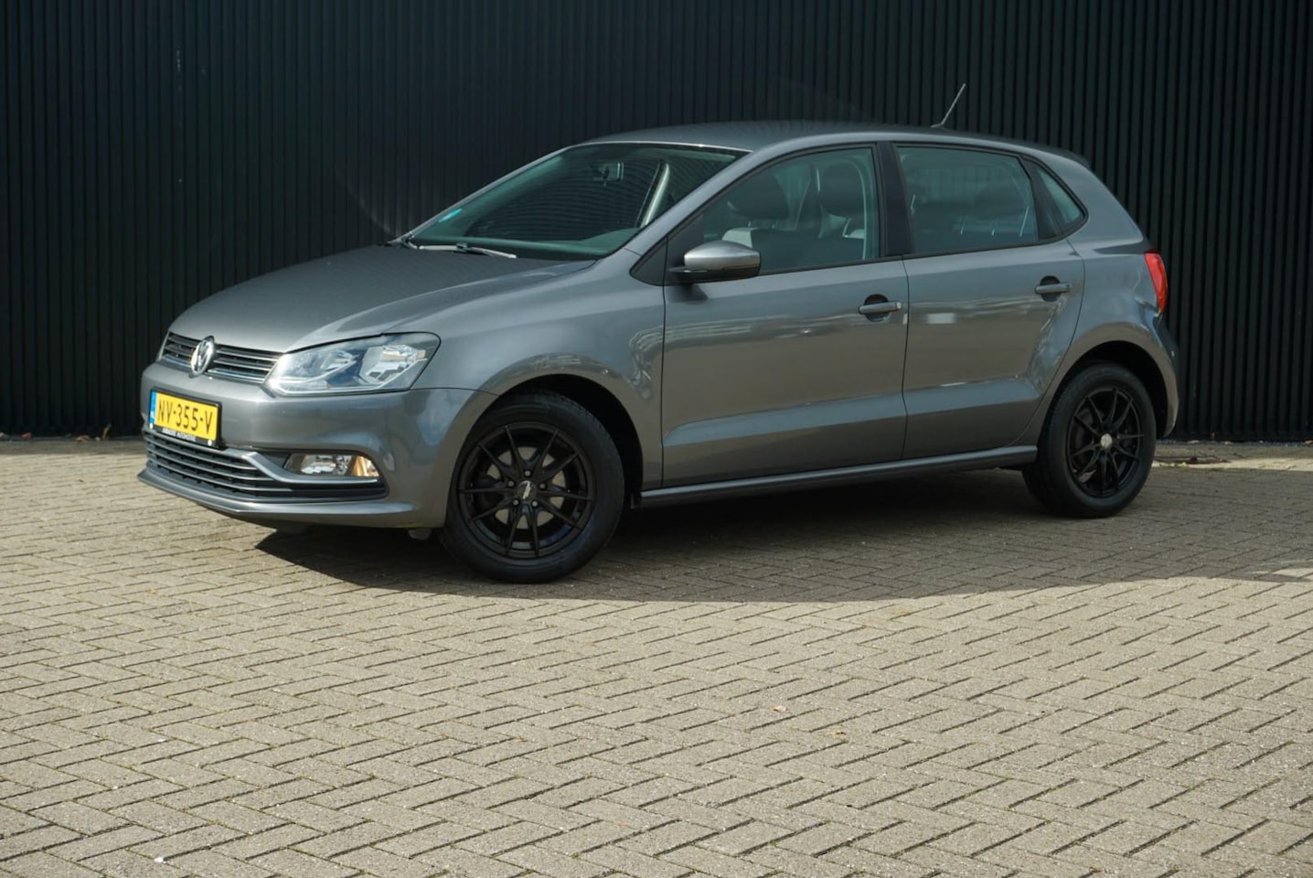 Volkswagen Polo - 1.0 Comfortline Airco/Apple/Cruise/NL - AutoWereld.nl