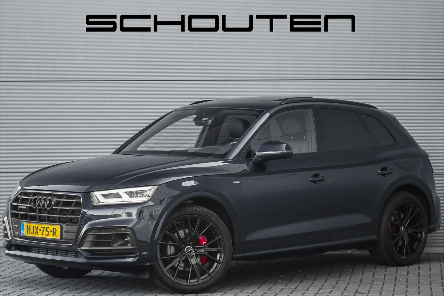 Audi Q5 - 55 TFSI e Quattro Competition S Pano Leder Luchtv ACC Zwart Optiek Massage Trekhaak - AutoWereld.nl