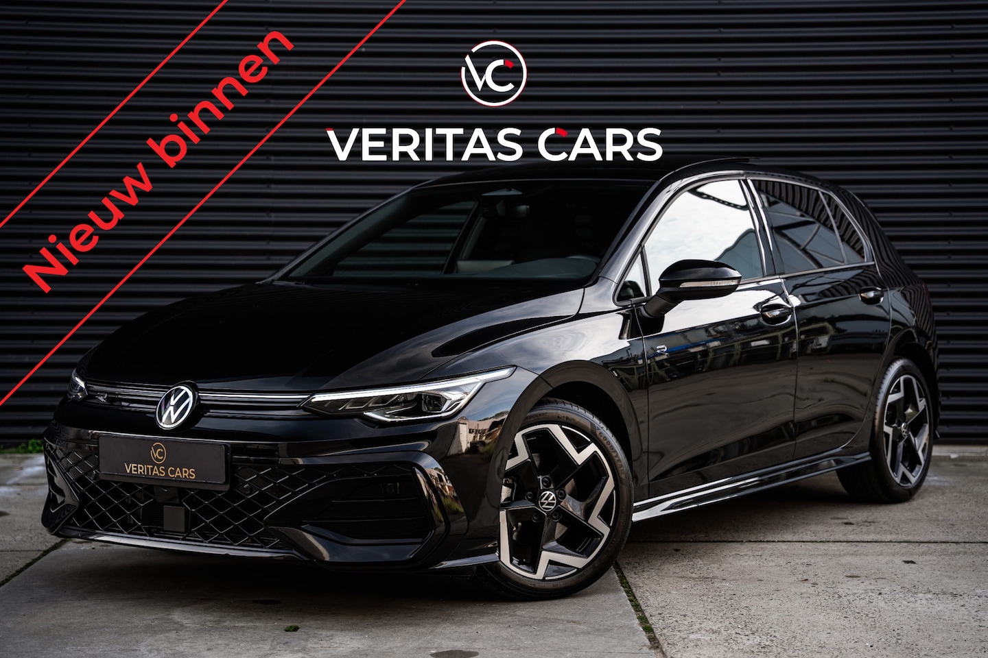 Volkswagen Golf - 1.5 eTSI R-Line 150PK|Pano|Drive Mode|IQ-Drive|Camera|ACC|Full Led|Keyless|Carplay e.o. - AutoWereld.nl