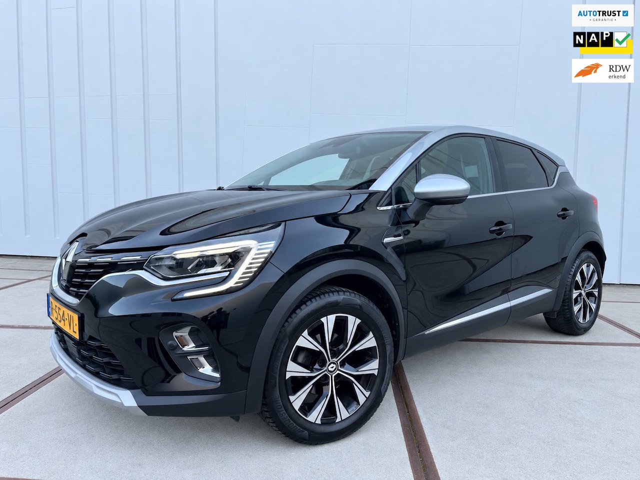 Renault Captur - 1.0 TCe 90 Zen LPG G3 | Full Map navi | NAP | bluetooth | carplay| camera | goed onderhoud - AutoWereld.nl