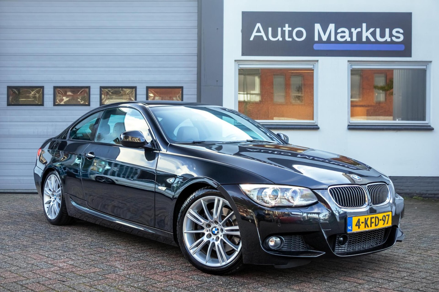 BMW 3-serie Coupé - 325i Exclusive M-Sport|ACC|Harman/Kardon|Keyless|Trekhaak|Memory - AutoWereld.nl