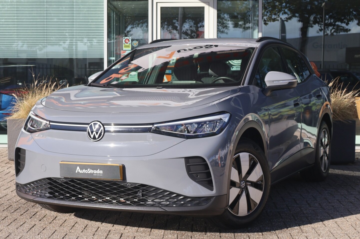 Volkswagen ID.4 - 52kWh 170pk Pure | Trekhaak | Stoelverwarming | Navigatie | Sensoren | LED - AutoWereld.nl