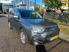 Mitsubishi Outlander - 2.0 PHEV Instyle+ Trekhaak, leer, camera