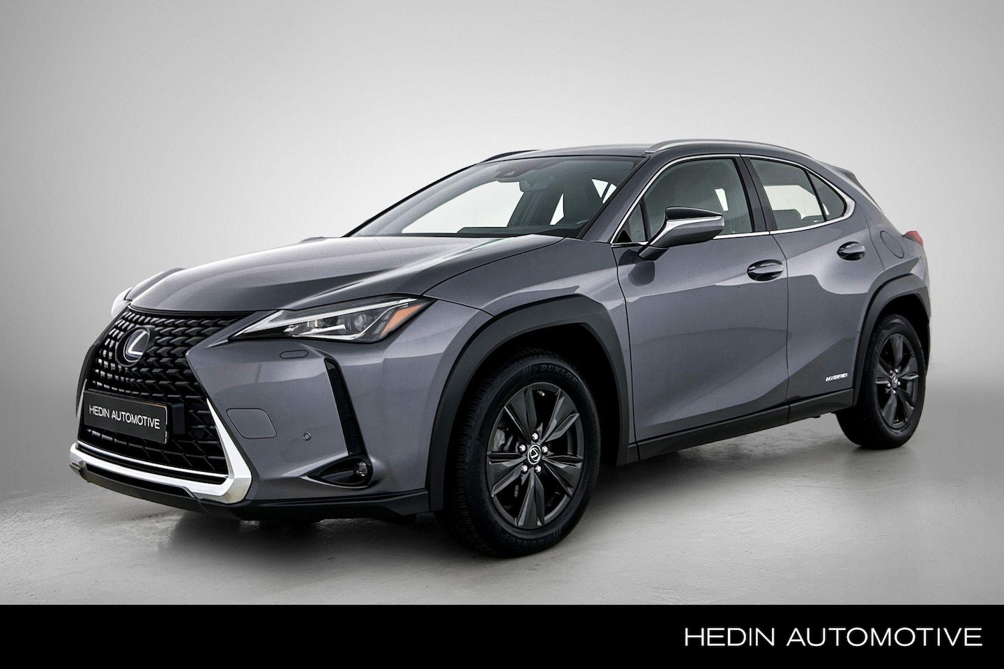 Lexus UX - 250h Luxury Line | Apple carplay/Android auto | Stoelverwarming |stuurverwarming | Achteru - AutoWereld.nl
