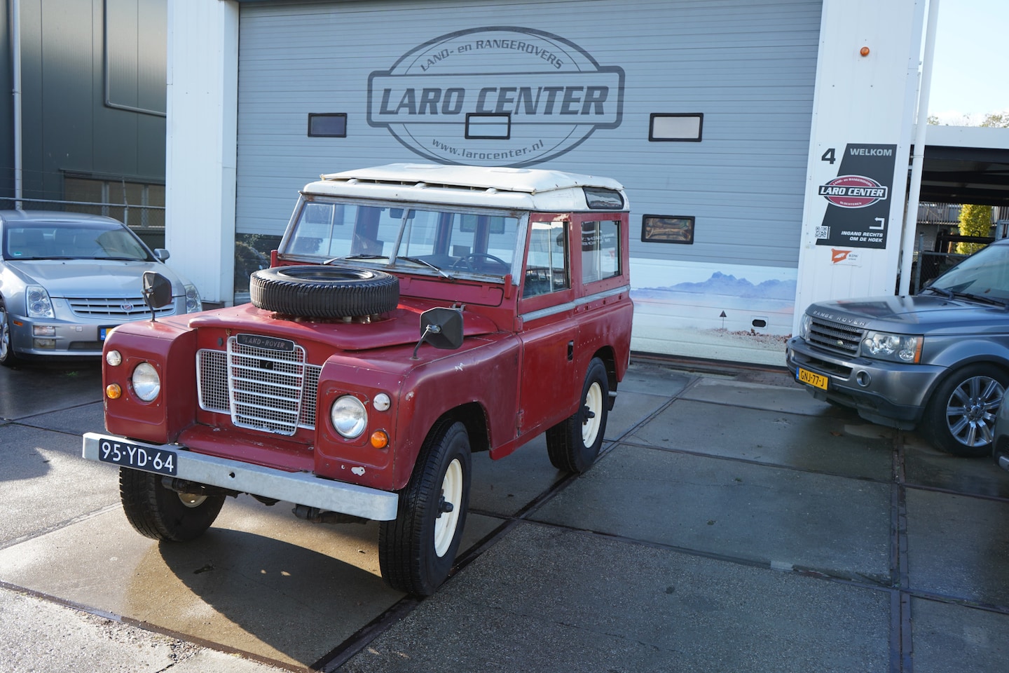 Land Rover 88 - stationwagon - AutoWereld.nl
