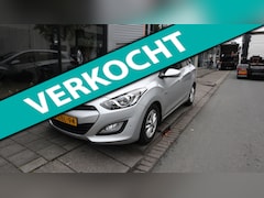 Hyundai i30 Wagon - 1.6 GDI i-Motion AIRCO / CRUISE / CAMERA