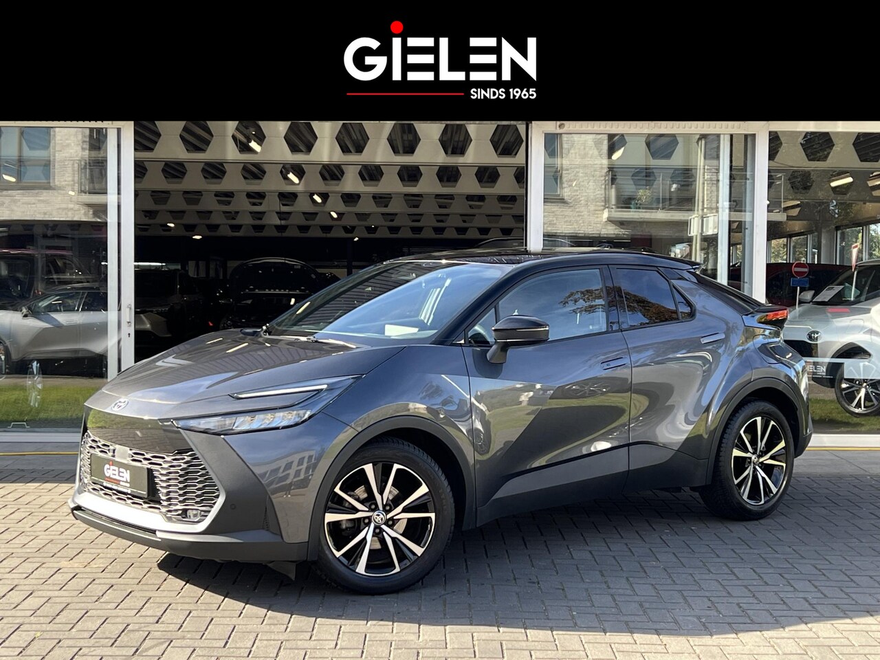 Toyota C-HR - 1.8 Hybrid 140 Dynamic Plus | Elektrische achterklep, Stoel + Stuurverwarming, Keyless, 18 - AutoWereld.nl