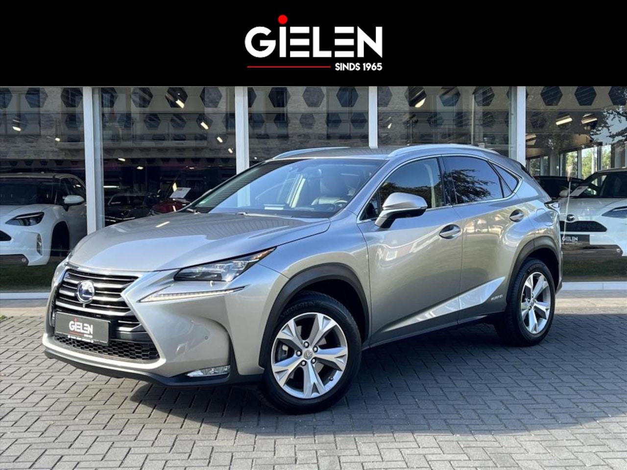 Lexus NX - 300h AWD President Line | Mark Levinson, Head up display, 360 Camera, Memory, Leer, Stoelv - AutoWereld.nl
