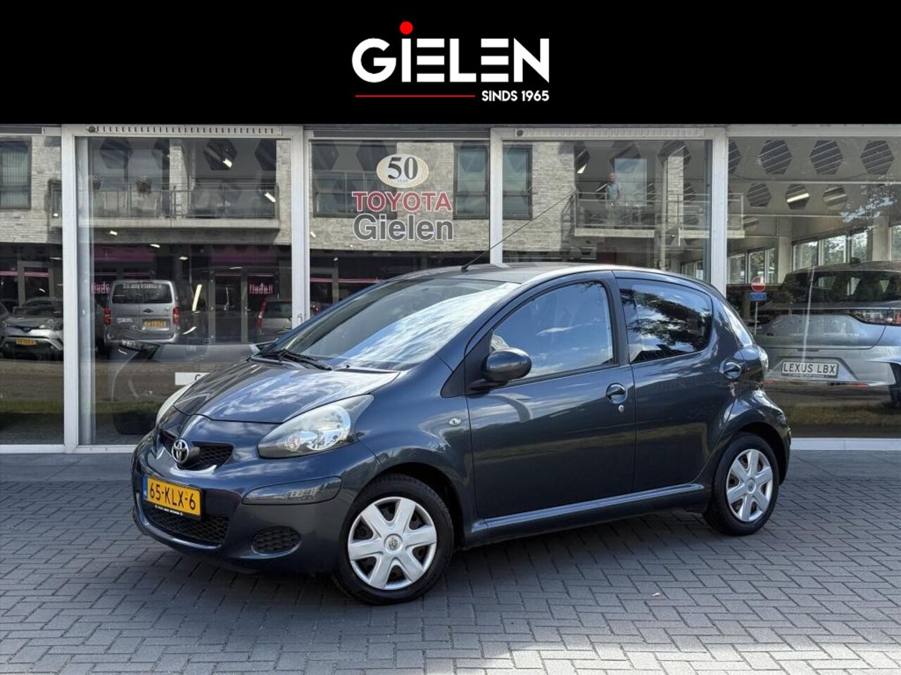 Toyota Aygo - 1.0 VVT-I 5DRS Comfort | Airconditioning, Centrale deurvergrendeling, Elektrische ramen, R - AutoWereld.nl