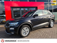 Volkswagen T-Roc - 1.0 TSI Style / carplay / trekhaak