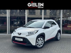 Toyota Aygo X - 1.0 VVT-i MT Play Plus | Keyless, Startknop, Stoelverwarming, Climate control, Apple CarPl