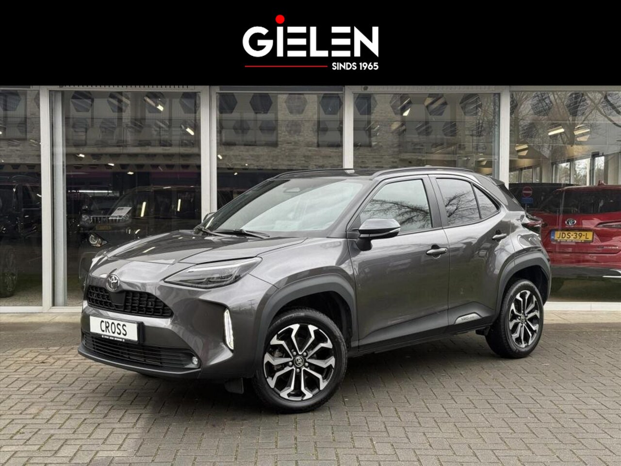 Toyota Yaris Cross - 1.5 Hybrid First Edition Plus | Parkeersensoren, Stoel + Stuurverwarming, Groot scherm, Ke - AutoWereld.nl