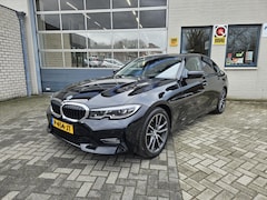 BMW 3-serie - 318i Business Edition Plus Sport Automaat
