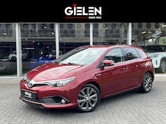 Toyota Auris - 1.8 Hybrid Dynamic Plus | Trekhaak, 17 inch Lichtmetalen velgen, Keyless, Navigatie, Safet