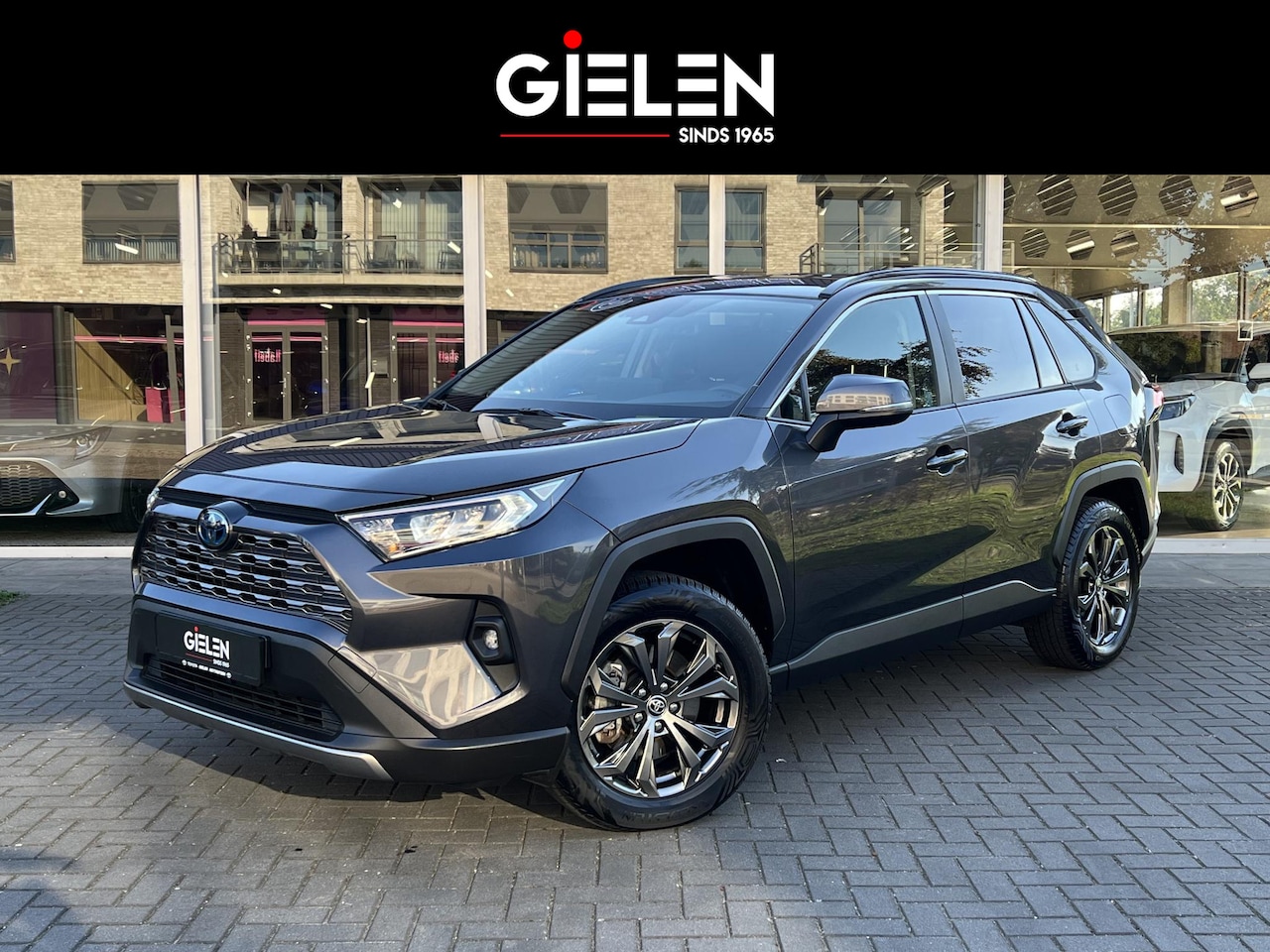 Toyota RAV4 - 2.5 Hybrid Dynamic | Eerste eigenaar, Trekhaak, Navigatie, Parkeersensoren, Elektrische ac - AutoWereld.nl