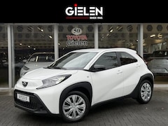 Toyota Aygo X - 1.0 VVT-i MT Play | Apple CarPlay/Android auto, Parkeercamera, Adaptive cruise control, We