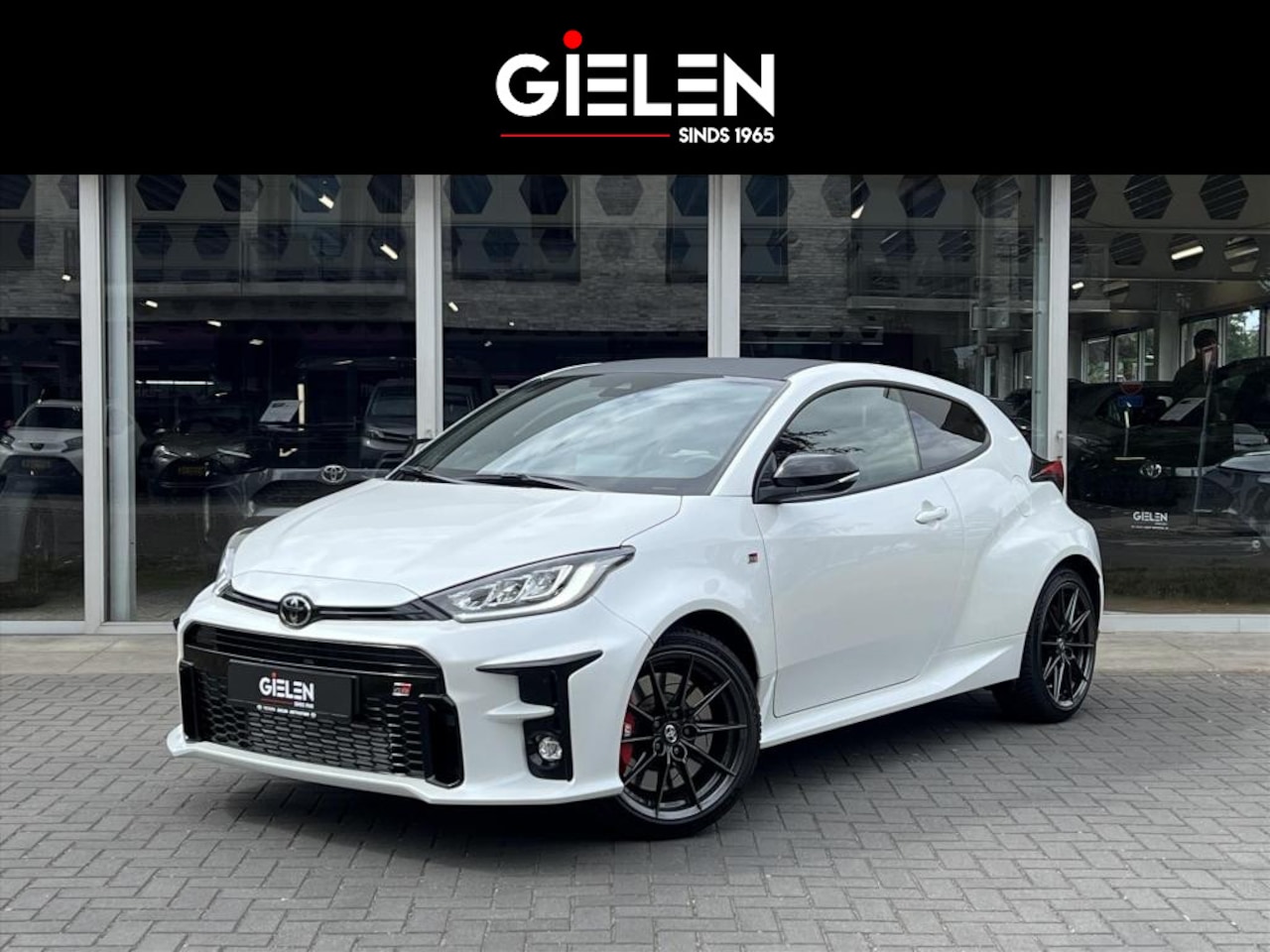 Toyota Yaris - 1.6 Turbo 261pk GR Performance | Eerste eigenaar, Perfecte staat, Parelmoer wit, CarPlay, - AutoWereld.nl