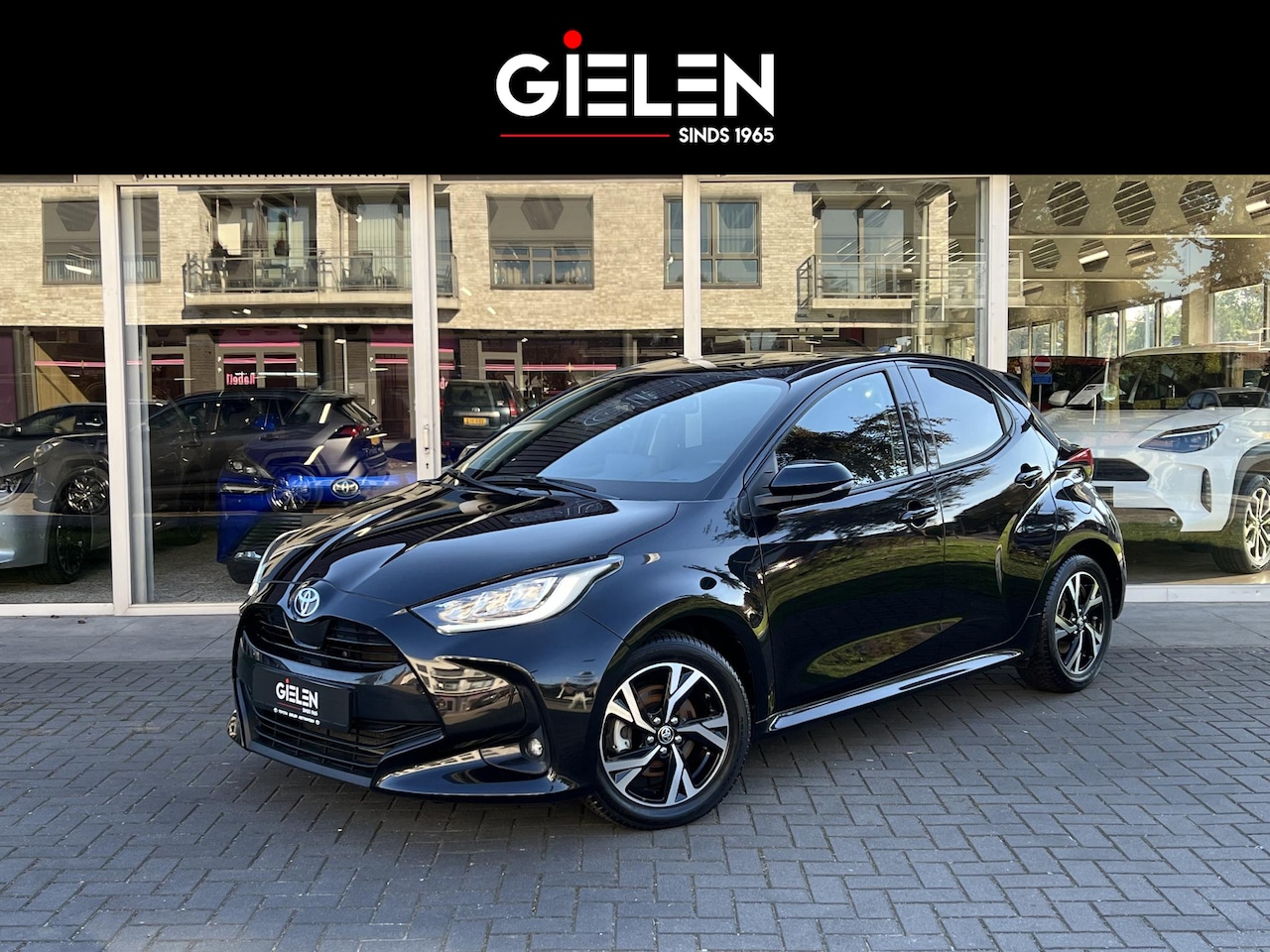 Toyota Yaris - 1.5 Hybrid 116 Dynamic Plus | Stoel + Stuurverwarming, Lichtmetalen velgen, Parkeercamera, - AutoWereld.nl