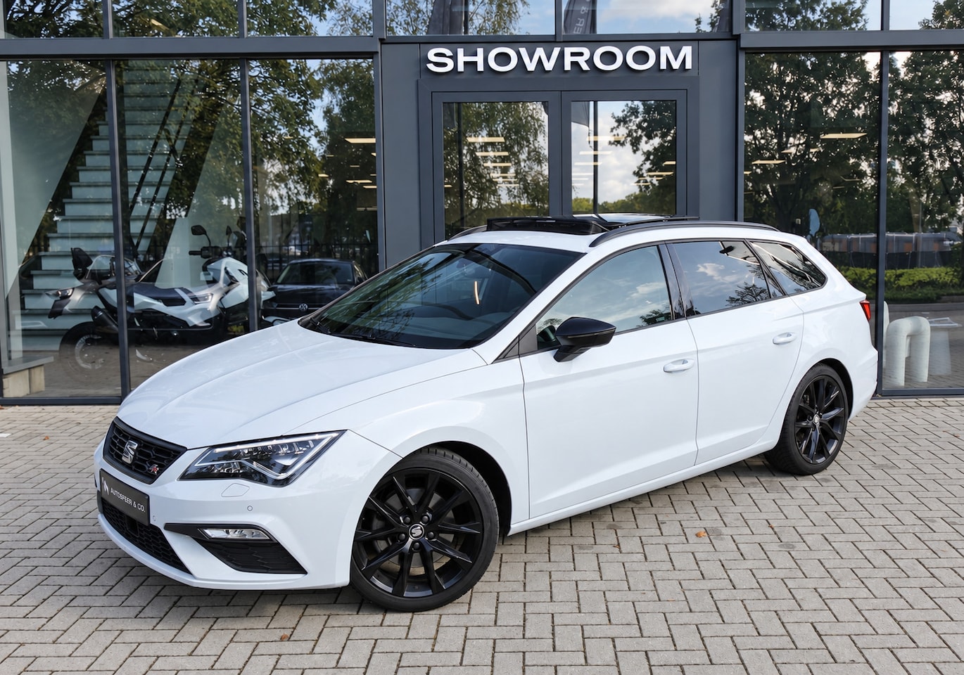 SEAT Leon ST - 1.5 TSI FR PANO BEATS KEYLESS CAM VOL - AutoWereld.nl