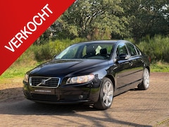 Volvo S80 - 2.5 T Momentum | Black Sapphire | Youngtimer