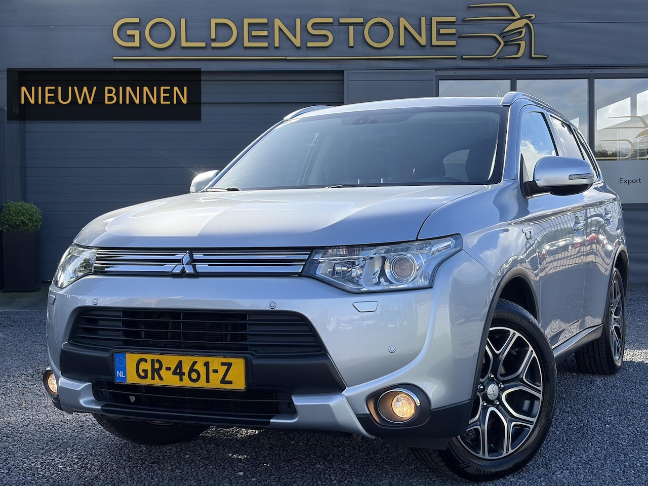 Mitsubishi Outlander - 2.0 PHEV Executive Edition X-Line ✓Camera✓Keyless✓Navi✓Trekhaak✓Clıma✓Cruise✓Pdc V+A✓Lm ve - AutoWereld.nl