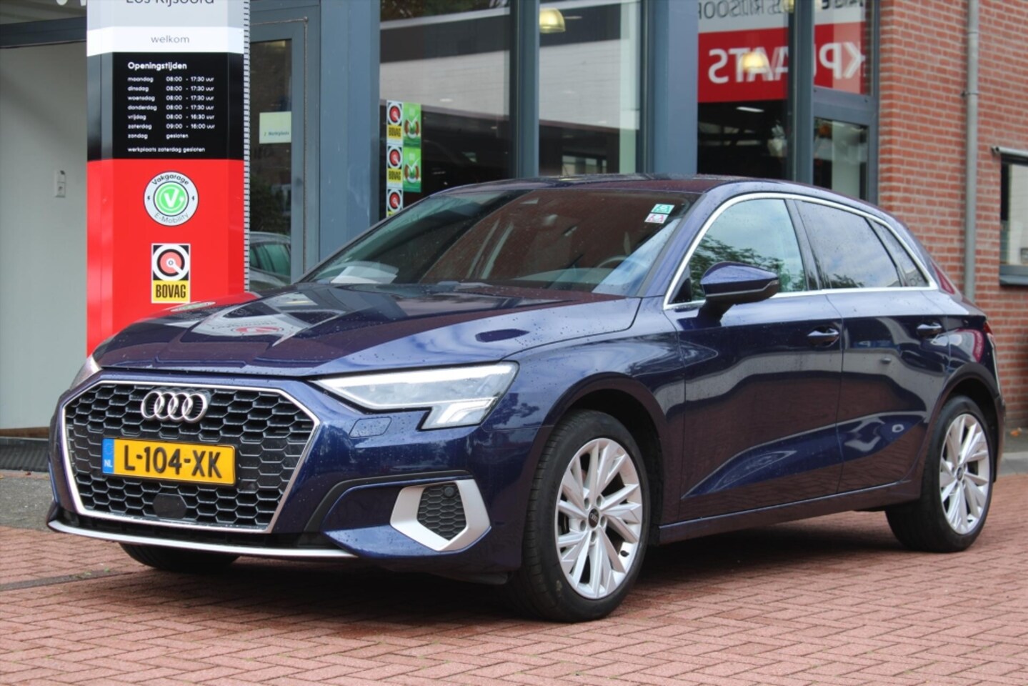 Audi A3 Sportback - 30 TFSI Hybride *Advanced* | Carplay | Cruise & Climate Control | PDC | Navigatie | Privac - AutoWereld.nl