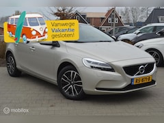 Volvo V40 - 2.0 T2 Nordic+ | Pano-dak | LED-Koplamp