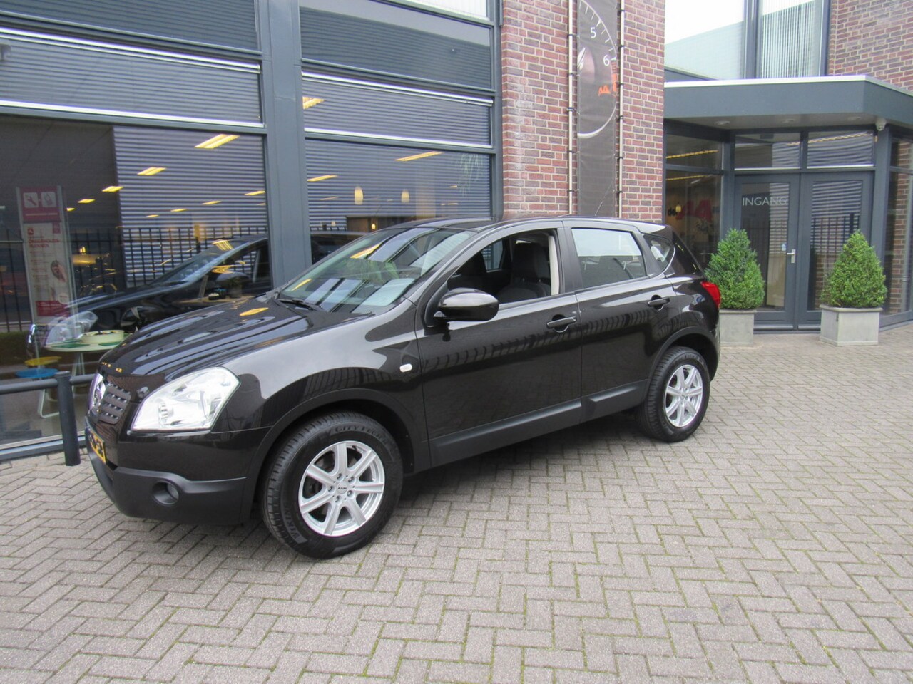 Nissan Qashqai - 2.0 140pk ECO Tekna uitvoering - AutoWereld.nl