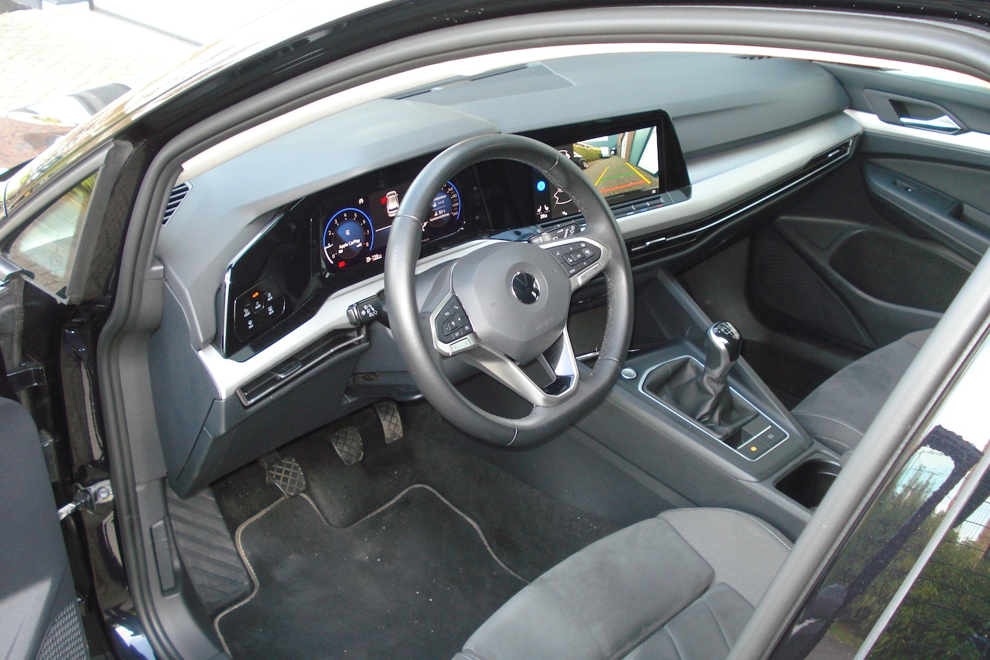 Volkswagen Golf - 1.5 TSI Life Business