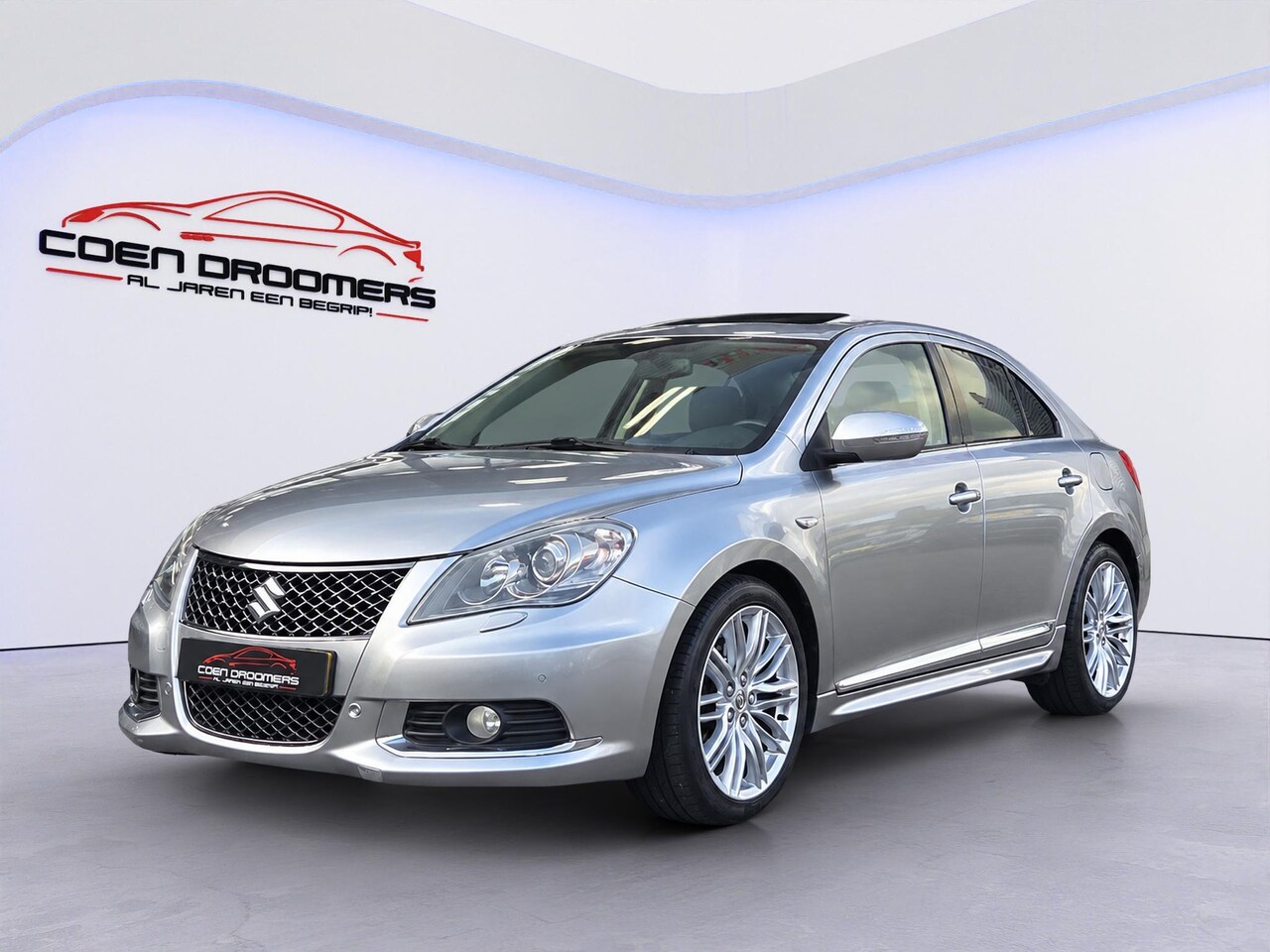 Suzuki Kizashi - 2.4 Sport /Apple Carplay/Parkeersensoren/Dakraam/Automaat/4X4/Climate Control/Cruise Contr - AutoWereld.nl