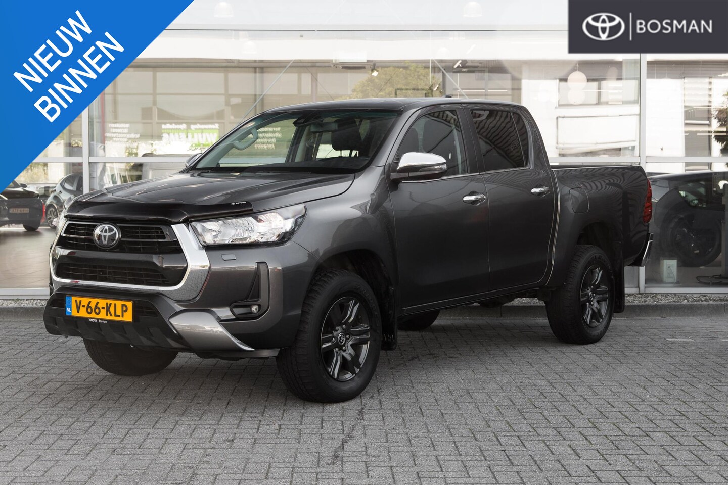 Toyota HiLux - 2.4 D-4D Double Cab Challenger 5 zits in 2027 - AutoWereld.nl