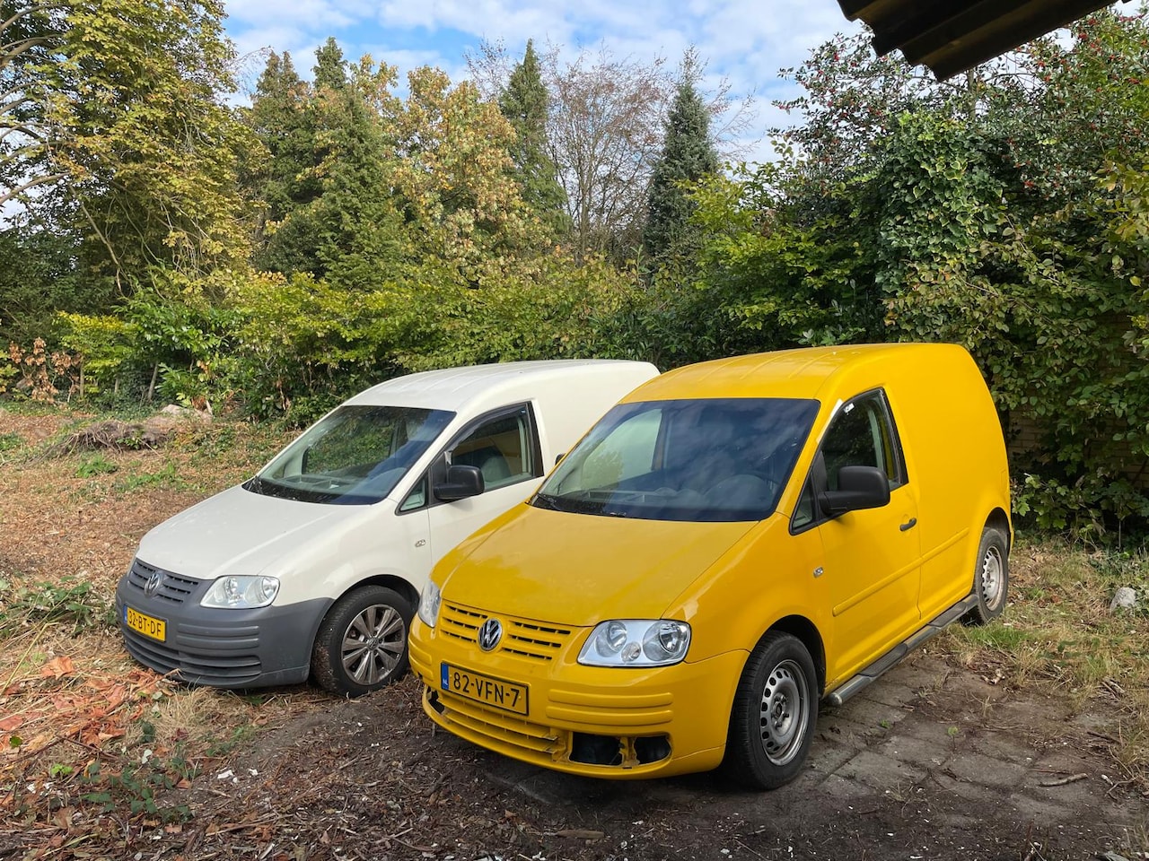 Volkswagen Caddy - 2.0 SDI 2 stuks Caddy!! in één koop € 1.000 per stuk Totaal € 2.000. - AutoWereld.nl