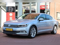 Volkswagen Passat - 1.8 TSI Aut. *Business R* | Carplay | Camera | Adaptive Cruise & Climate Control | Stoelve