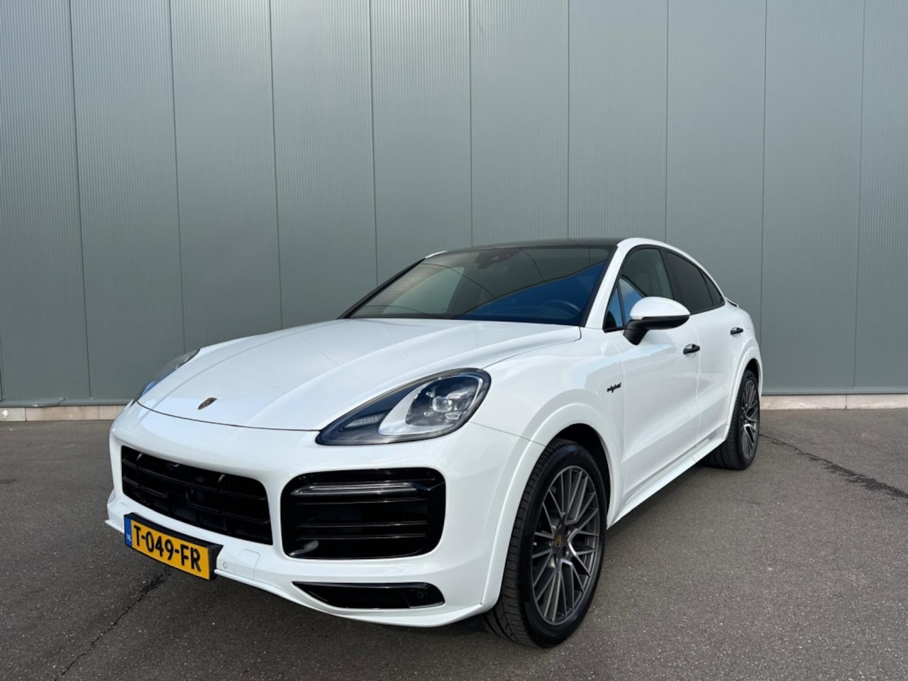 Porsche Cayenne Coupé - 3.0 E-Hybrid PANORAMADAK | PPF | DEALER GARANTIE ! - AutoWereld.nl