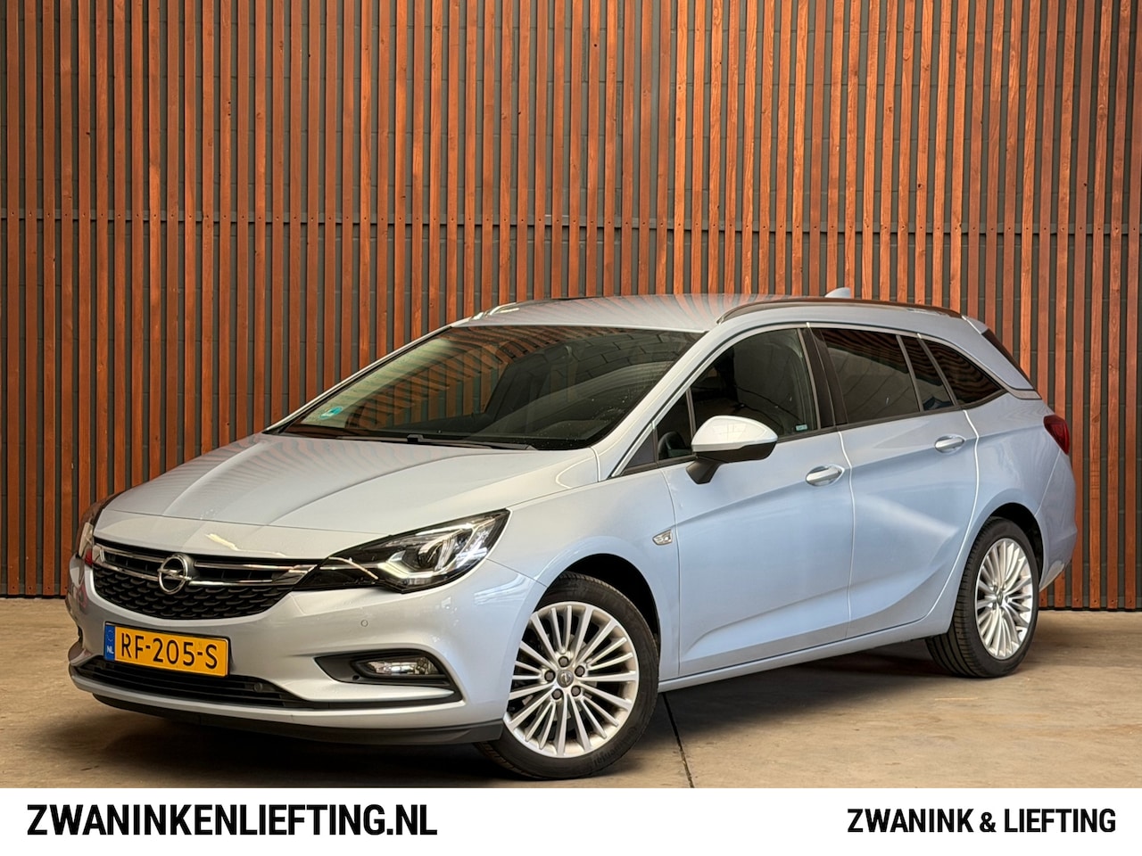 Opel Astra Sports Tourer - 1.4 Innovation Navi-Pdc-Carplay-Climate-Elek. Achterklep - AutoWereld.nl