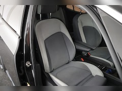 Volkswagen ID.3 - First Max 58 kWh 204pk SOH 89% HUD Panoramadak Camera Matrix LED Navigatie Stoelverwarming